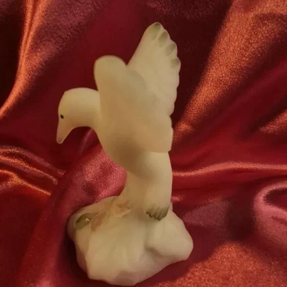 Fenton Hummingbird Opal Satin Glass Figurine Hand-Painted with Crystal Dewdrops